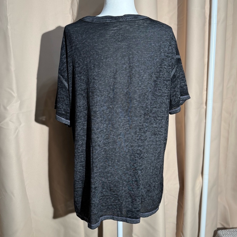 3/$15 - Disney Charcoal Nightmare Before Christmas Tee - Size XL - Picture 3 of 11